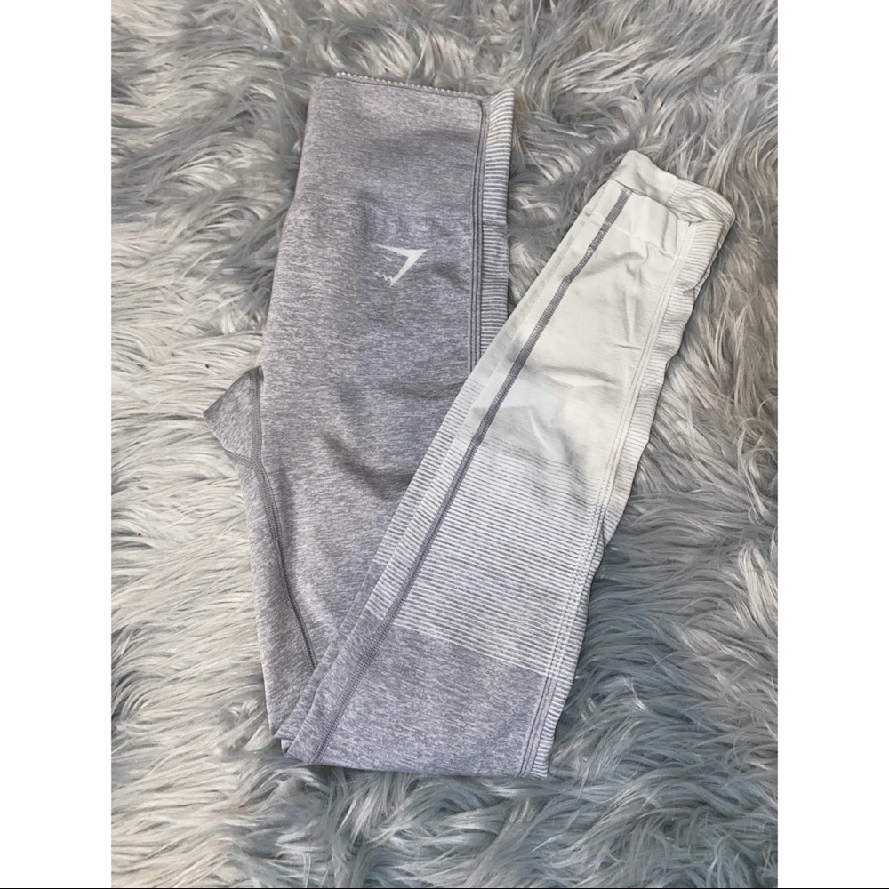 Gymshark- Amplify Seamless Leggings in Light Grey